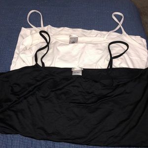 Silky Old Navy tank tops set of 2